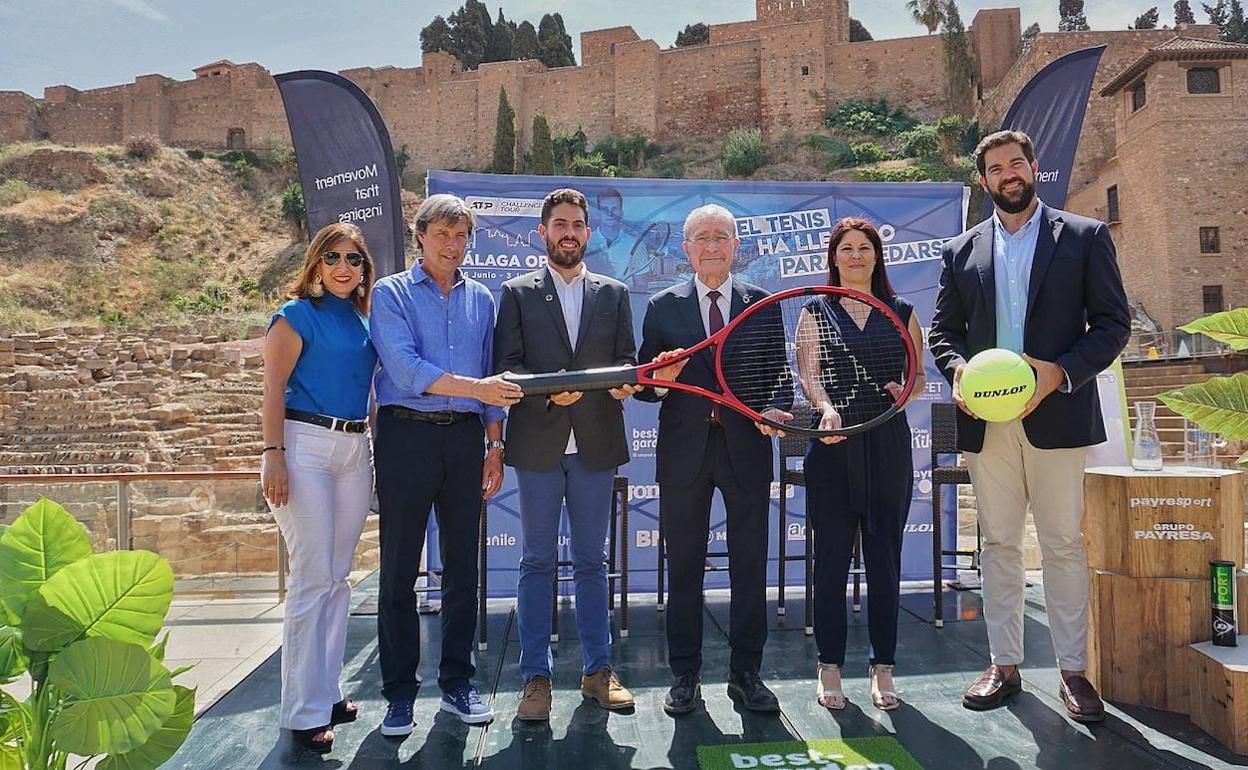 The first Malaga Open tennis tournament announced Sur in English